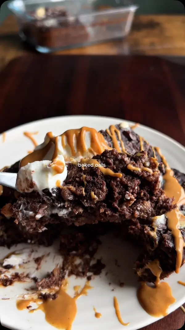 Chocolate Protein Oats Cake