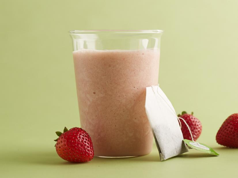 Strawberry-Green Tea Smoothie