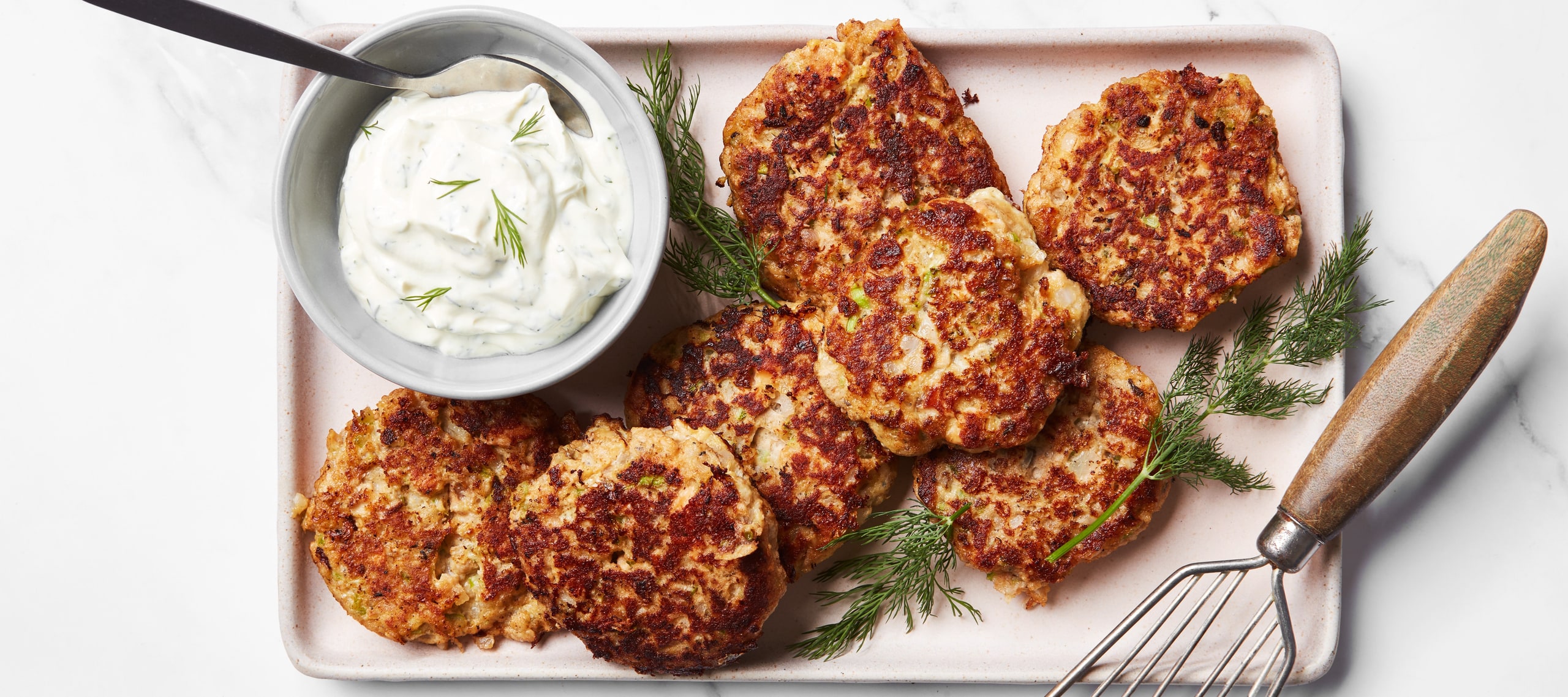 Salmon Croquettes with Dill Sauce