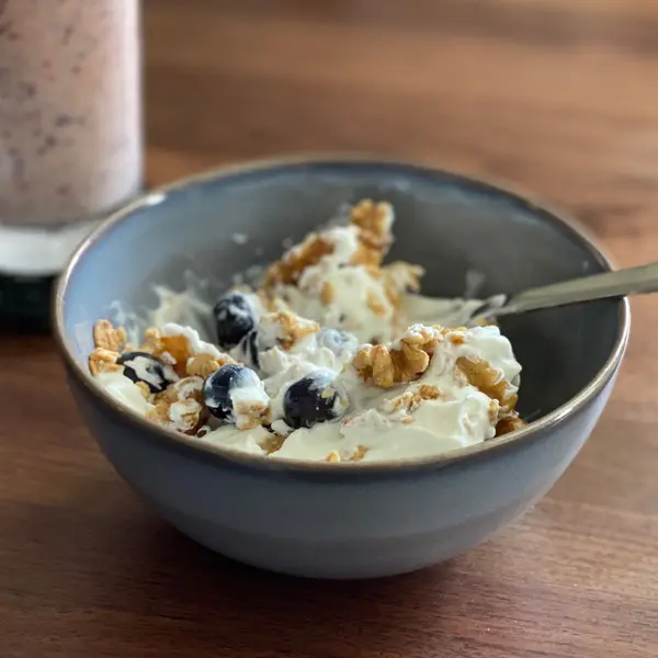 Blueberry Walnut Yoghurt