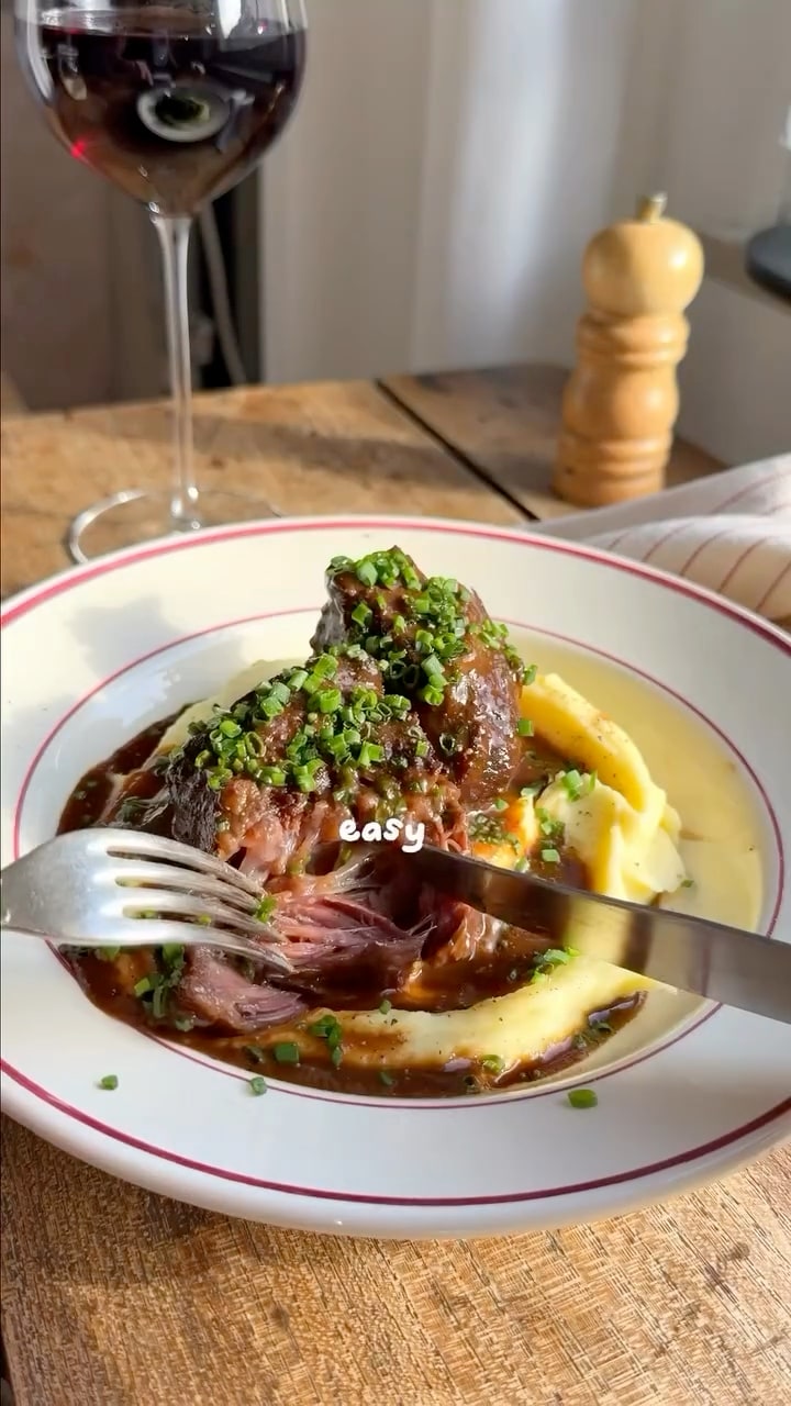 Cocotte & Chill Beef Cheeks Braised in Red Wine