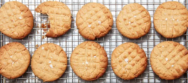 3-Ingredient Peanut Butter Cookies