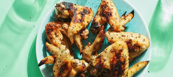 3-Ingredient Garlic-Herb Grilled Chicken Wings
